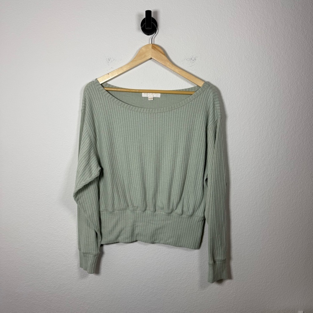 Spiritual Gangster Women’s Ballet Rib Banded Hem Pullover in Sage Green M - Picture 5 of 13